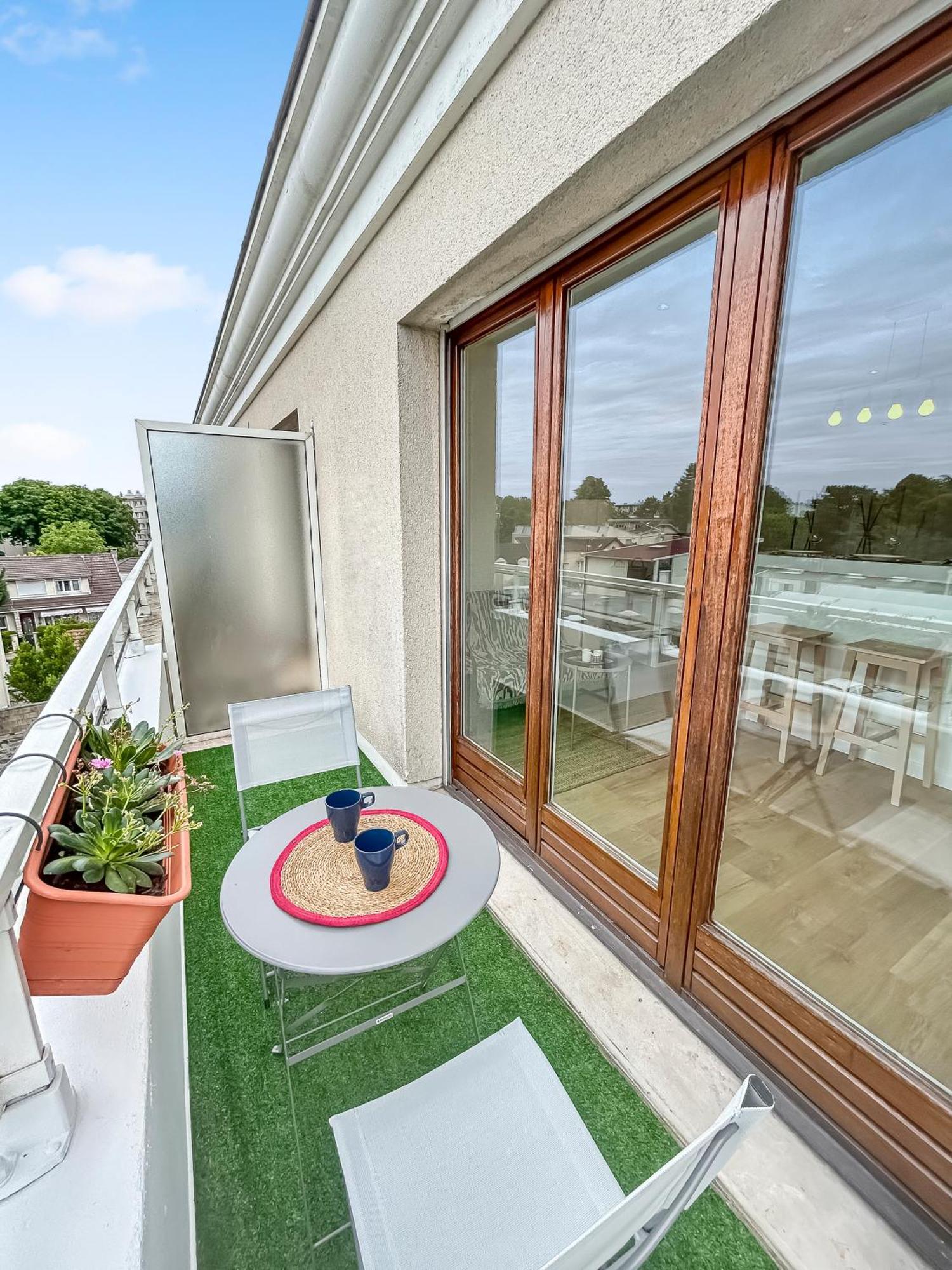 Apartment Sympa-lumineux Proche Paris - 7 Mn Metro 11 Noisy-le-Sec