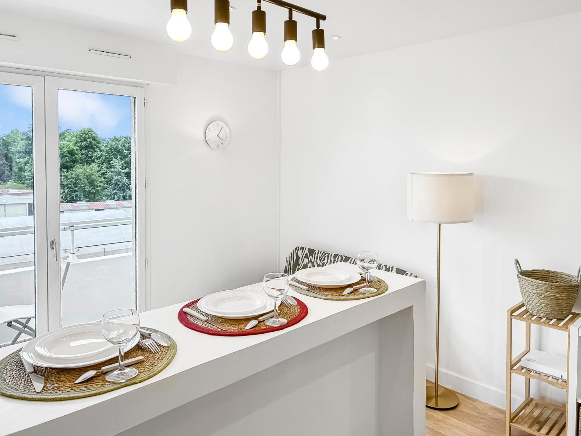 Sympa-lumineux Proche Paris - 7 Mn Metro 11 Apartment *